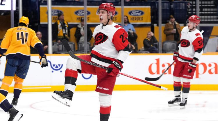 Jūtai un Karolīnai 4:1 izbraukumā, Sentluisai uzvarai pietiek ar vieniem vārtiem