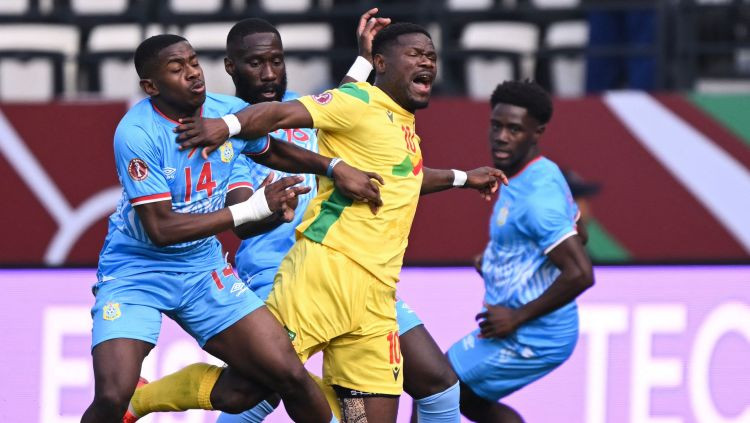 Tosins Beninas pamatsastāvā, Nianga pārstāvētā Senegāla Nāciju kausu sāk pārliecinoši