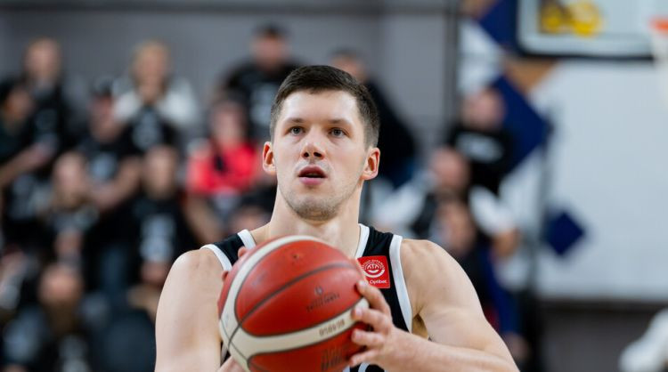 Valmierieši pārspēj arī Igaunijas čempionus un svin vēl vienu nozīmīgu uzvaru