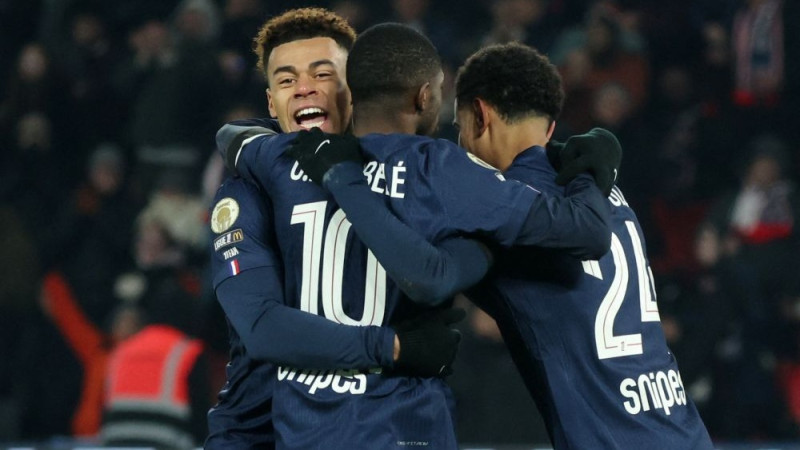 PSG izglābjas kompensācijas laikā un pendelēs atkal izcīna Francijas Superkausu