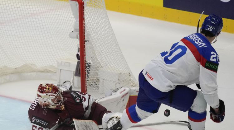 Slovākijas olimpiskais sastāvs ar talantīgajiem Slafkovski un Nemecu un pieredzējušo Tataru