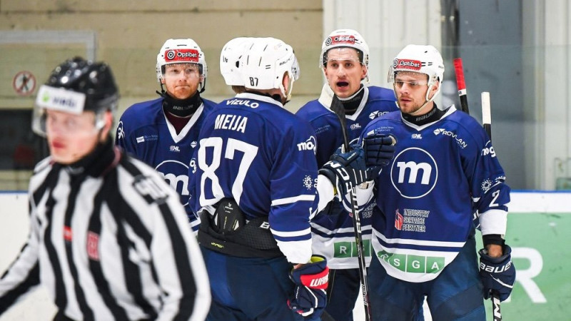 Latvijas hokeja klasikā "Mogo" izmanto Mareņa sodu un atgriežas tabulas galvgalī