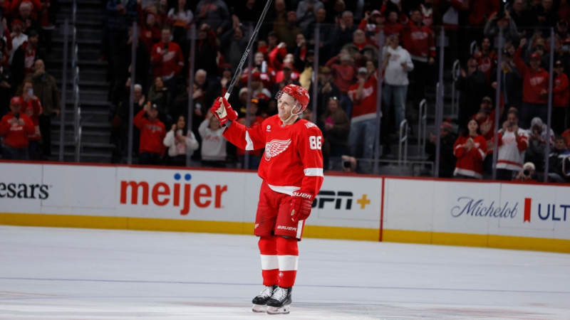 Keins kļūst par visu laiku rezultatīvāko amerikāni, NHL līdere ielaiž septiņus