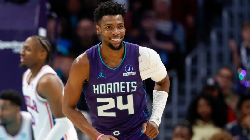 NBA nedēļas labāko spēlētāju laurus plūc Brukss un Millers