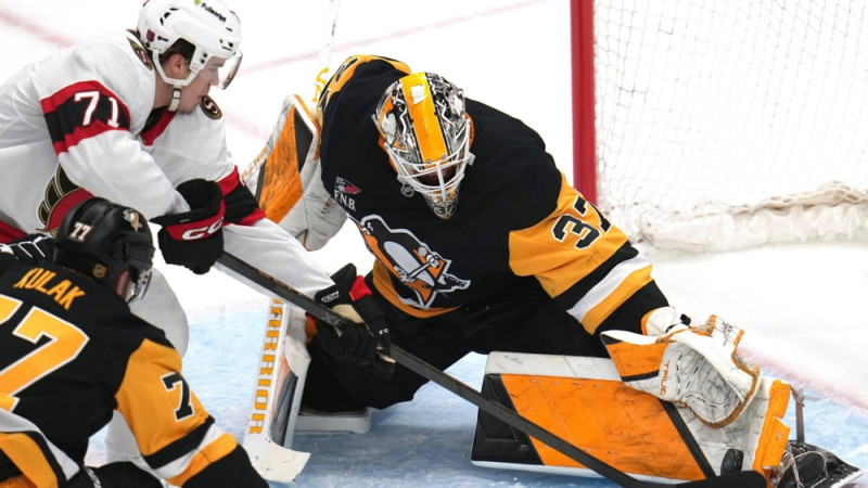 Spītējot zaudējumam, Pitsburgas vārtsargs Šilovs tiek pie spēles trešās zvaigznes