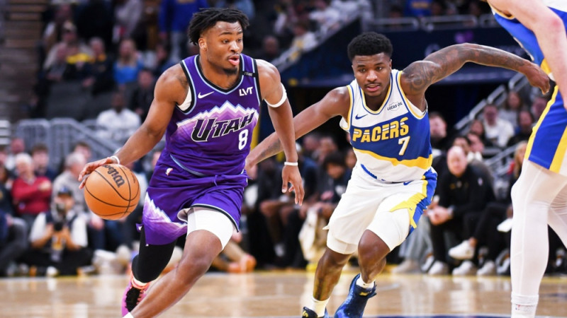 ''Jazz'' aizsargam 48 minūtes un 22 piespēles, Rīvzs atgriežas, SGA turpina ķert Čemberlenu