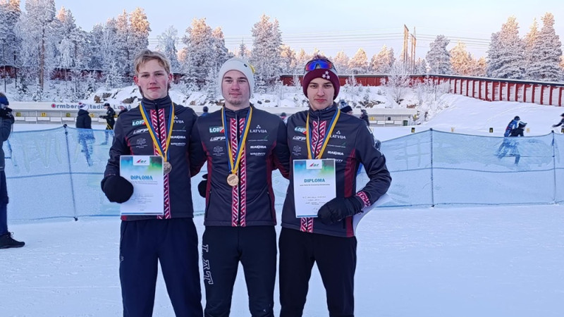 Latvijas ziemas orientieristiem divas medaļas stafetēs