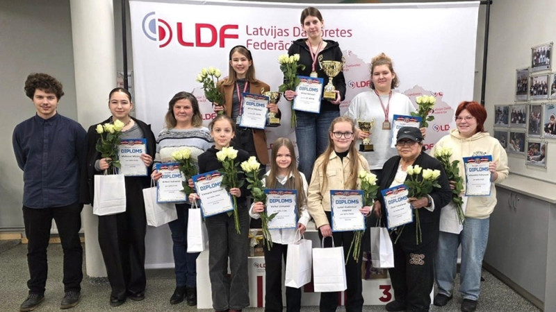 Valneris un Orlova kļūst par Latvijas čempioniem klasikā 100 lauciņu dambretē