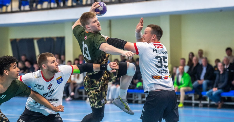 Dobelnieki nenovalda Kalniņu, finālsērijas liktenis izšķirsies 5. spēlē