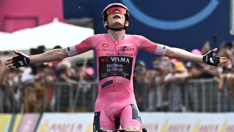 "Tour de France" atslēgas kaulu salauzušais Vingegors izlaidīs atlikušo sezonas daļu