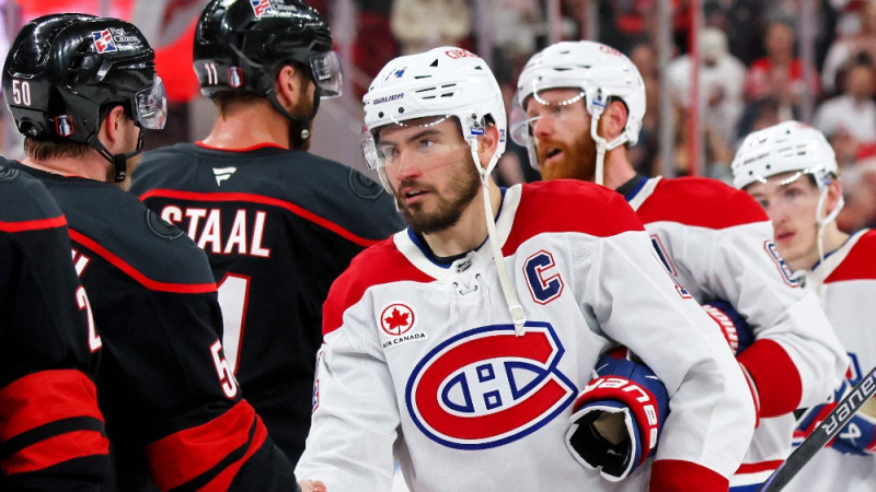 Monreālas "Canadiens" kapteinis saņem apbalvojumu kā NHL labākais uzbrucējs aizsardzībā