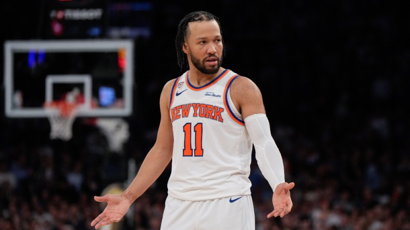 Ņujorkas "Knicks" treneris sašutis par lielo atšķirību soda metienu skaitā