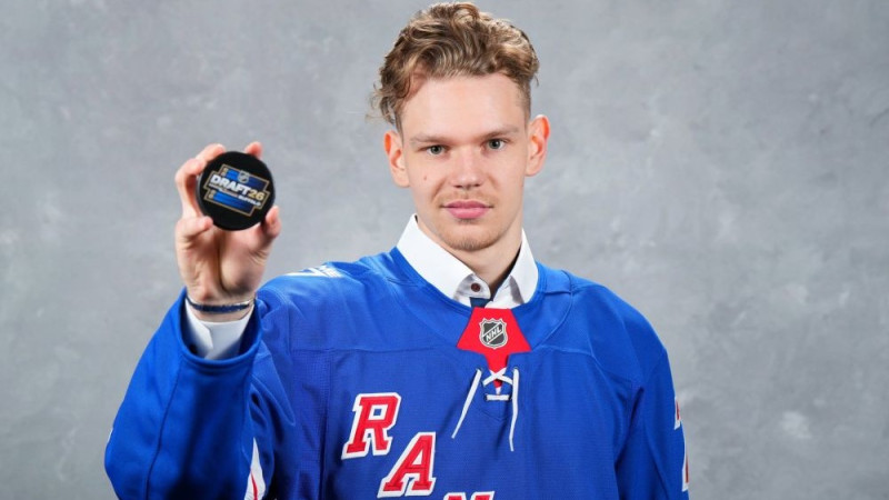 NHL vasaras attīstības nometnēs spēkus izmēģinās vismaz seši latvieši