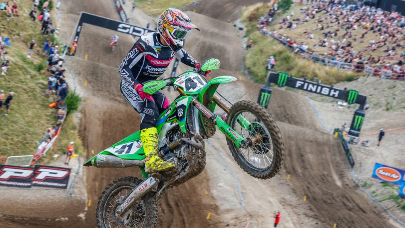 Jonasam MXGP pirmajā braucienā vairāki kāpumi un kritumi