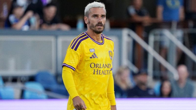 Grīzmans gūst vārtus MLS debijā, Levandovskis piedzīvo zaudējumu