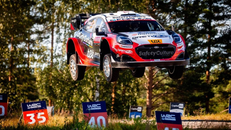 Seska ekipāža Somijas ralliju sāk neveiksmīgi