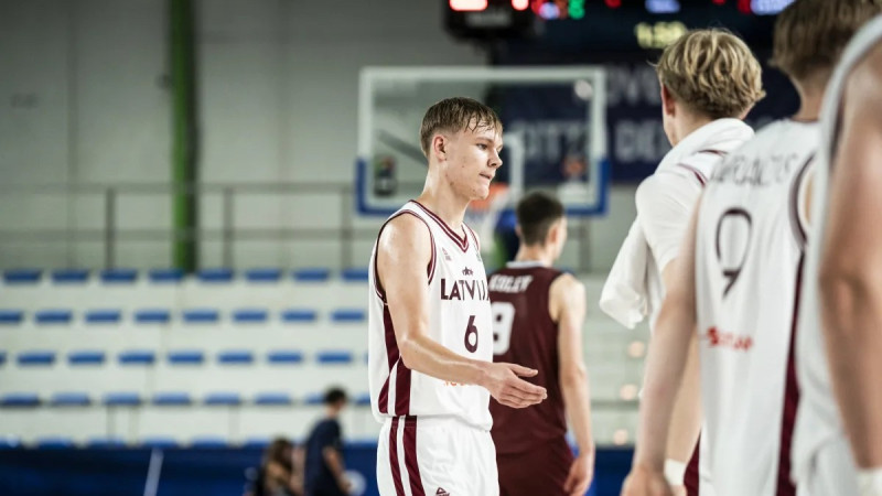 Uzvara vai izkrišana: Latvijas U18 izlase aizvadīs liktenīgo spēli