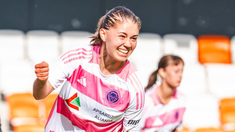 "Riga" uzvarā iesit Latvijas izlases futbolistes un japānietes
