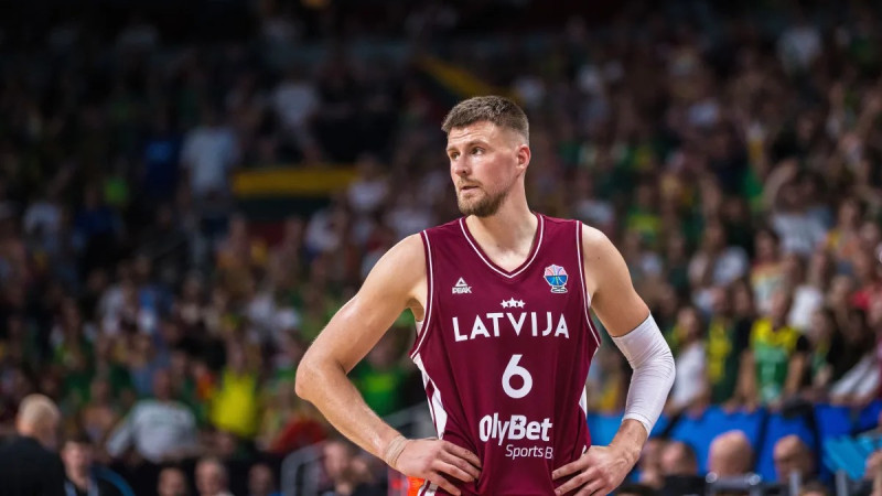 K.Valters par Porziņģi: "Viņš džekus pameta zem tanka"